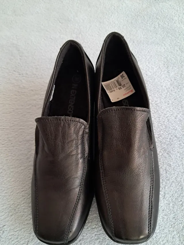 Zapatos de piel negros