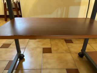 Scrivania computer legno e metallo