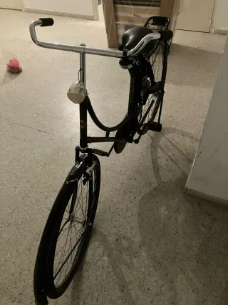 Bicicleta Holandesa Clásica Negra