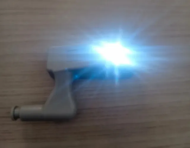 N 9 Luci LED x armadi con 4 batterie