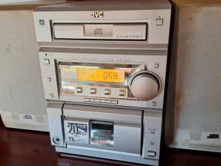 Cadena de música JVC