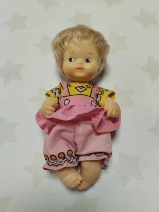 Barriguitas vintage original Número 97 en cuello