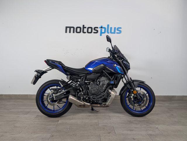 YAMAHA MT 07 2022