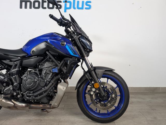 YAMAHA MT 07 2022