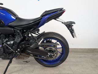 YAMAHA MT 07 2022