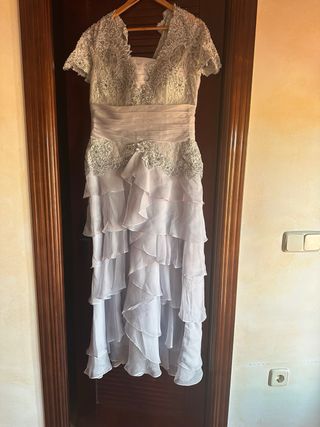 Vestido fiesta bordado plata y rosa