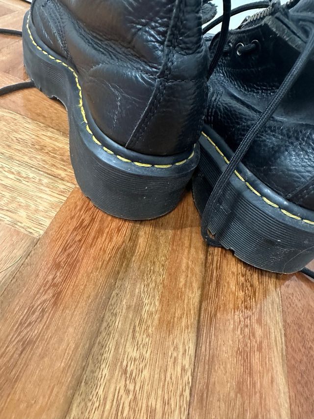 Botas Dr. Martens negras con cremallera