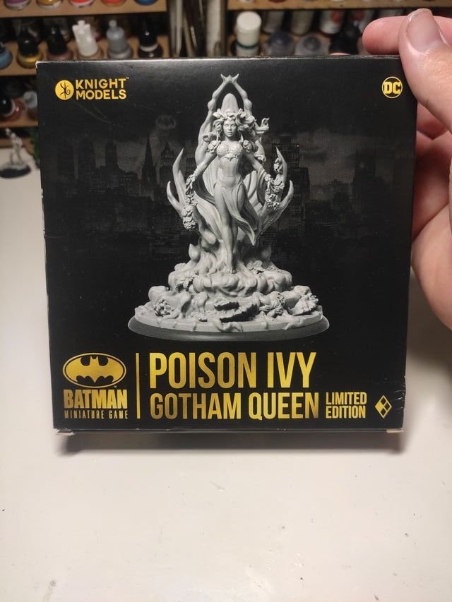 Poison Ivy Gotham Queen Edición Limitada