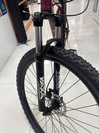 BICICLETA MONTAÑA CONOR 950 GRANATE