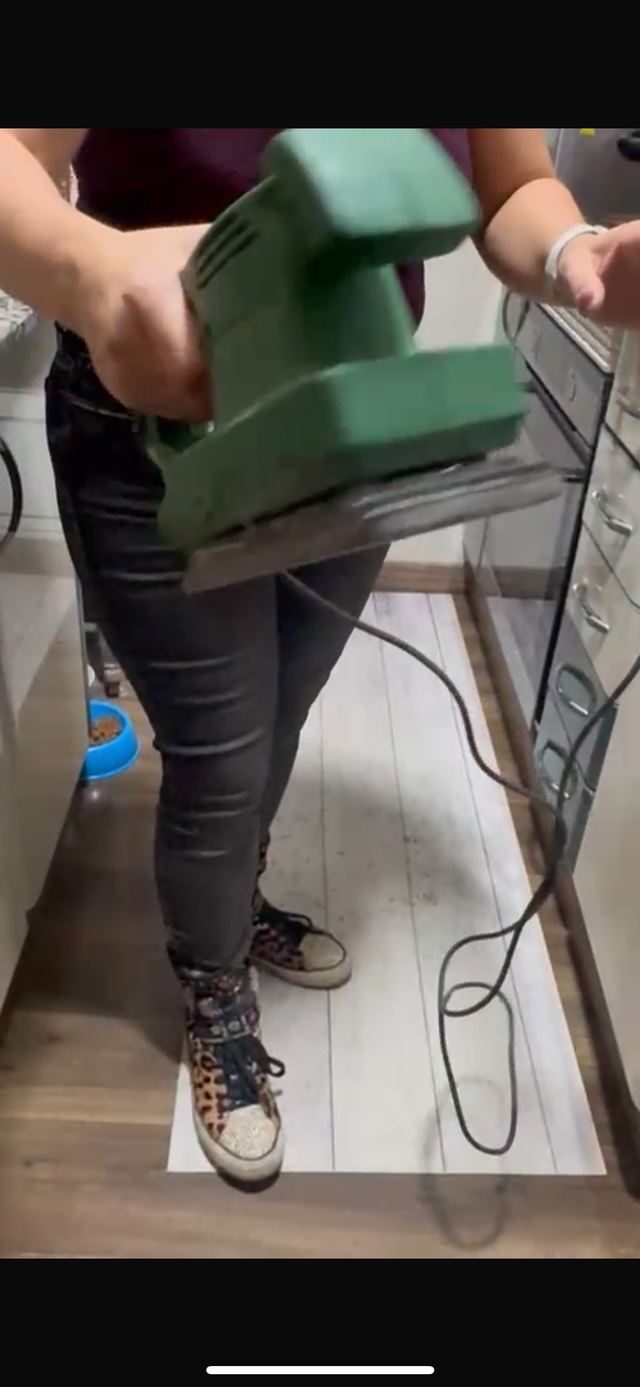 Lijadora eléctrica verde