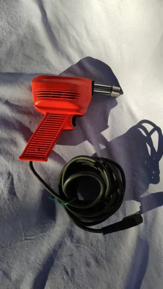 Saldatore a stagno vintage rosso