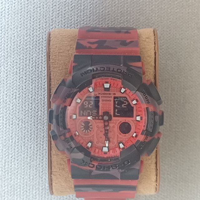 Reloj Casio G-Shock GA-100C Rojo Militar
