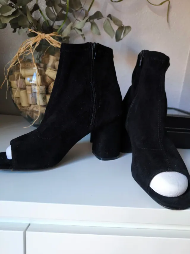 Botines Pemkie lo Tacón Grueso Negro