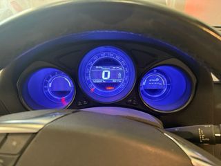 Citroen C4 2012 con golpe