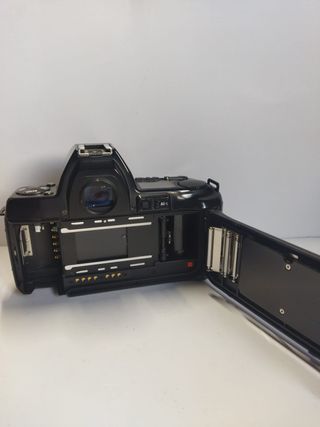 Cámara Nikon F-801s Vintage Negra