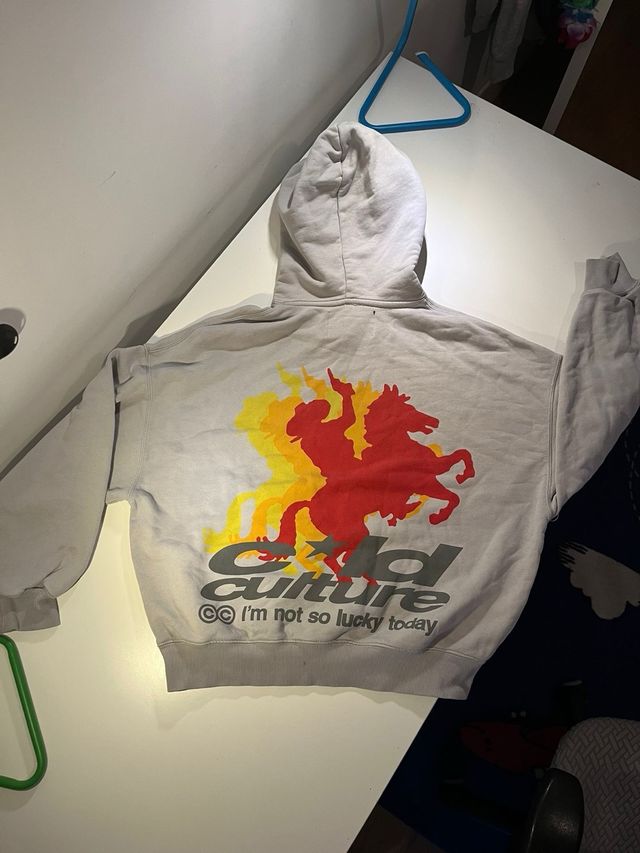 Sudadera Cold Culture talla XS. PRECIO NEGOCIABLE