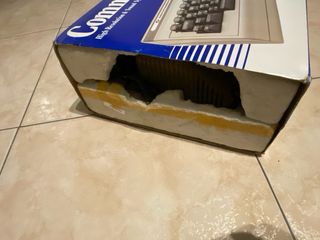 Commodore 64 breadbin boxed con scatola originale
