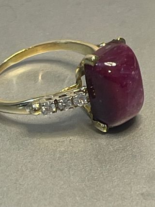 Anillo Oro 18k Rubí Natural y Diamantes
