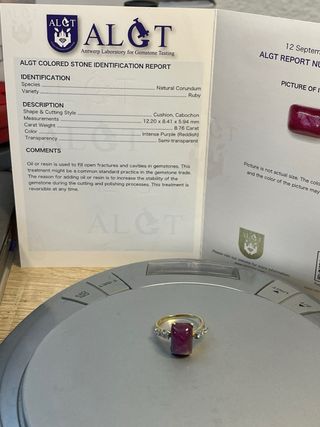 Anillo Oro 18k Rubí Natural y Diamantes