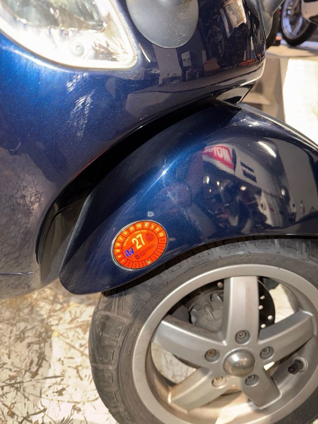 Piaggio Liberty Vespa LX 50 2012