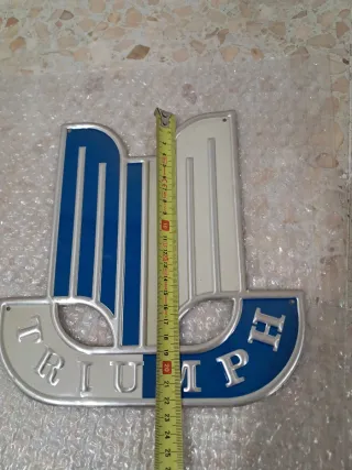 Insignia Triumph
