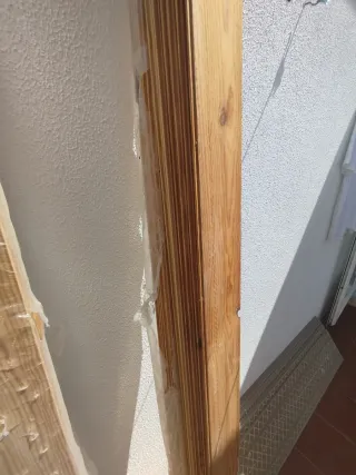 Lamas de madera de pino marítimo