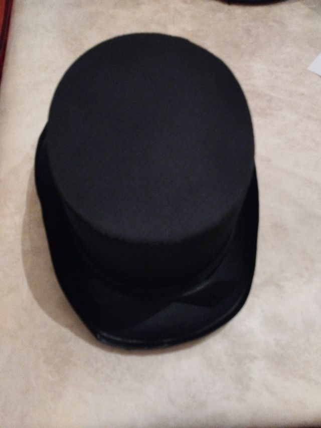 Lote 3 sombreros de copa disfraz. 6€ los 3.