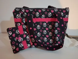 Bolso infantil calaveras y estrellas