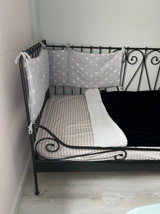 Cama Diván Metálico Negro IKEA FYRESDAL