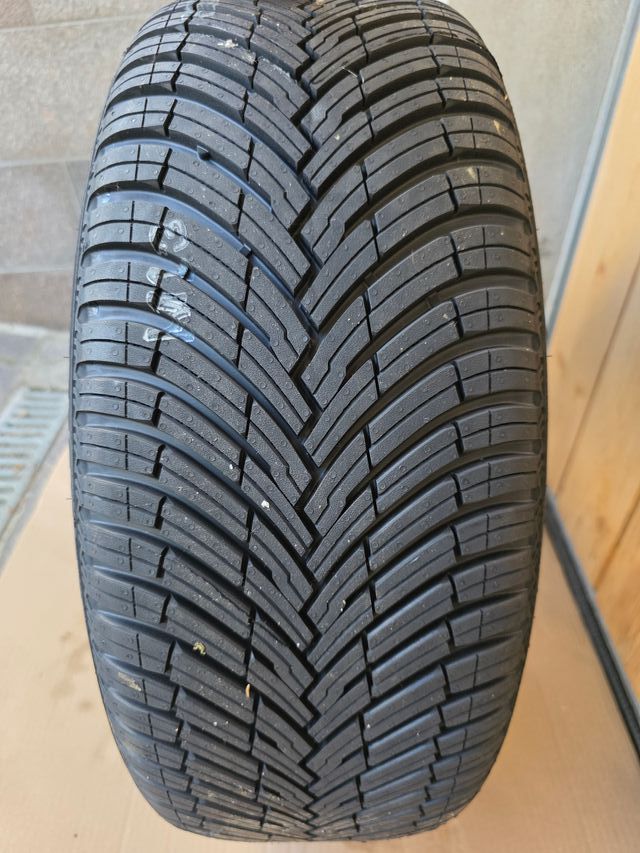 Ruota di scorta 18" Peugeot Pirelli Cinturato SF3