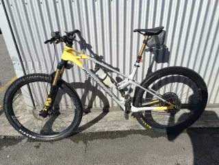 Mondraker Raze RR