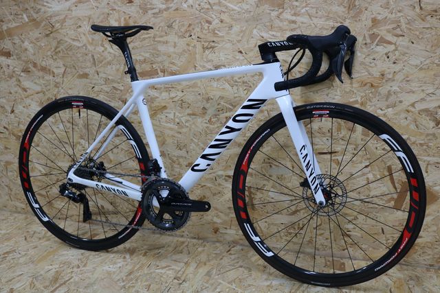 Bicicleta Canyon Ultimate CF SLX Disco tope de gam