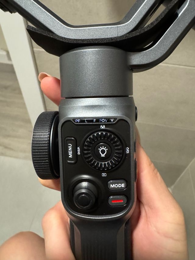 Estabilizador Zhiyun Smooth 5 Combo