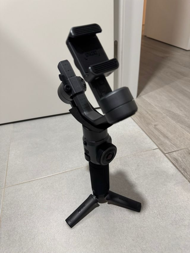 Estabilizador Zhiyun Smooth 5 Combo