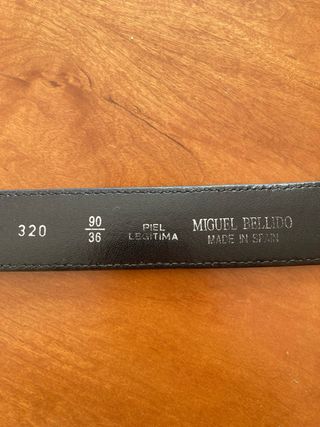 Cinturón de piel MIGUEL BELLIDO Negro