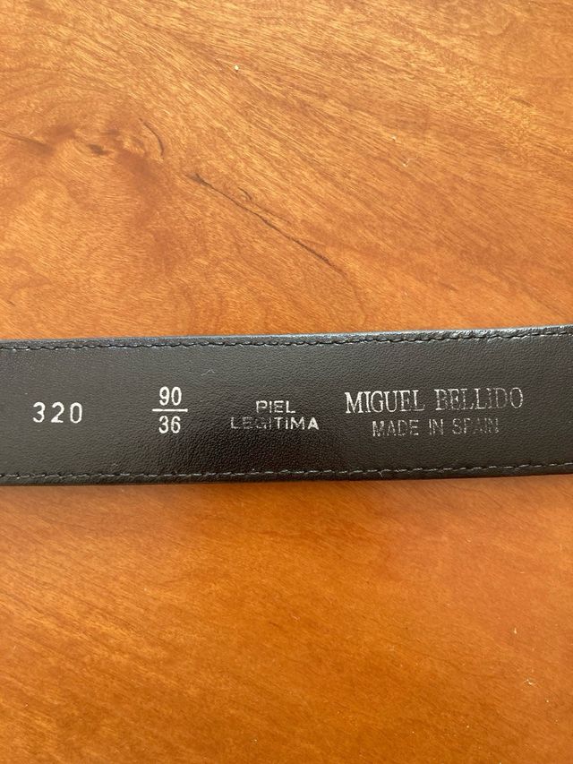 Cinturón de piel MIGUEL BELLIDO Negro