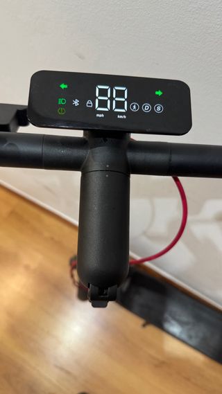 Patinete Eléctrico con Luz Naranja