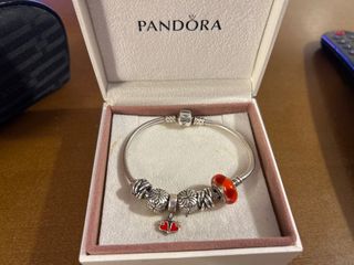Pulsera Pandora Plata con Charms Rojos
