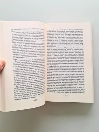 Teoría y estética de la novela, Mijaíl Bajtin