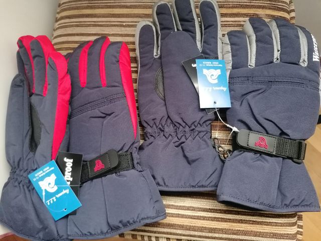 Dos Reloj, Unapulcera y Dos Pares de Guantes L y M