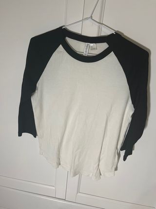 Camiseta manga 3/4 Divided blanca y negra