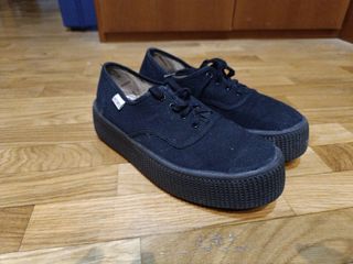 Bambas Victoria Talla 37 Negras