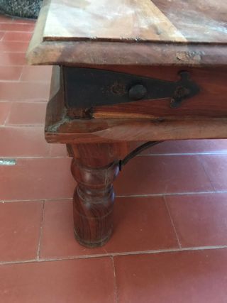 Mesa de centro de madera rústica