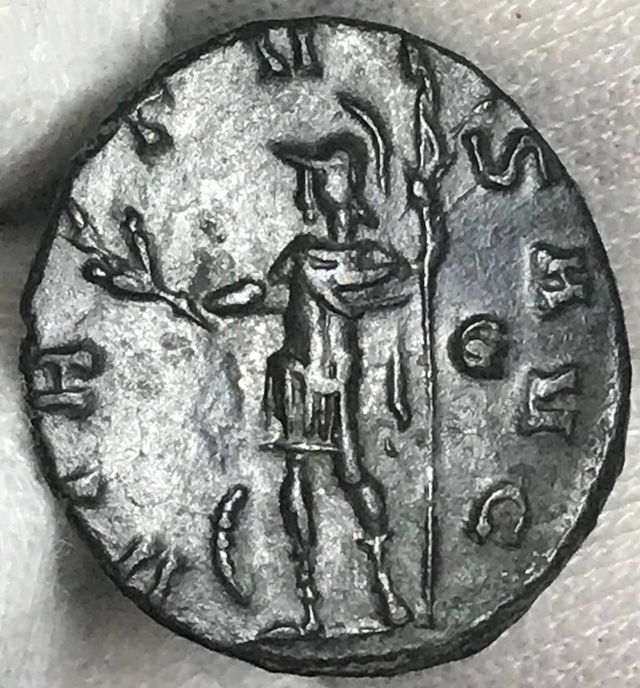 Follis Romano Maximino Ticinum 286-305