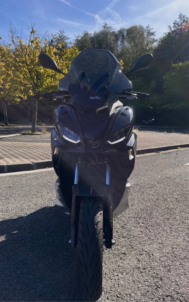 Aprilia SR GT 125 Scooter