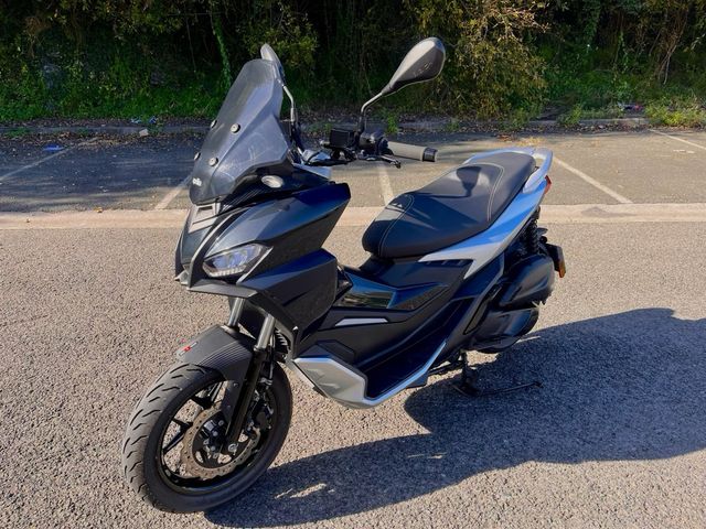 Aprilia SR GT 125 Scooter