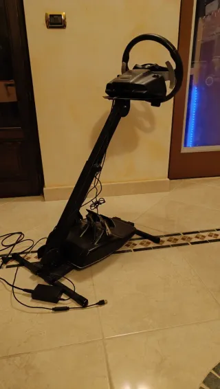 Logitech G920 + Supporto + volante Simoni Racing