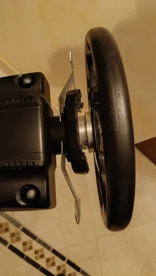 Logitech G920 + Supporto + volante Simoni Racing