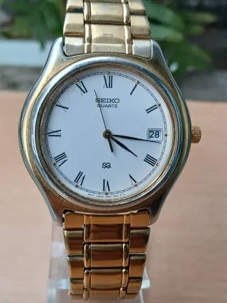 Reloj Seiko Cuarzo Dorado