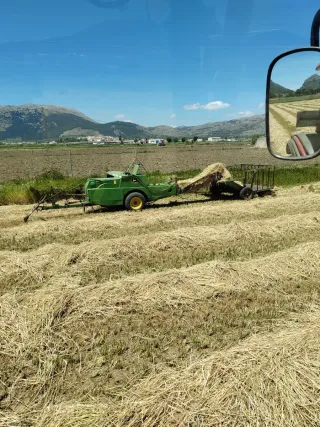 Empacadora John Deere 359